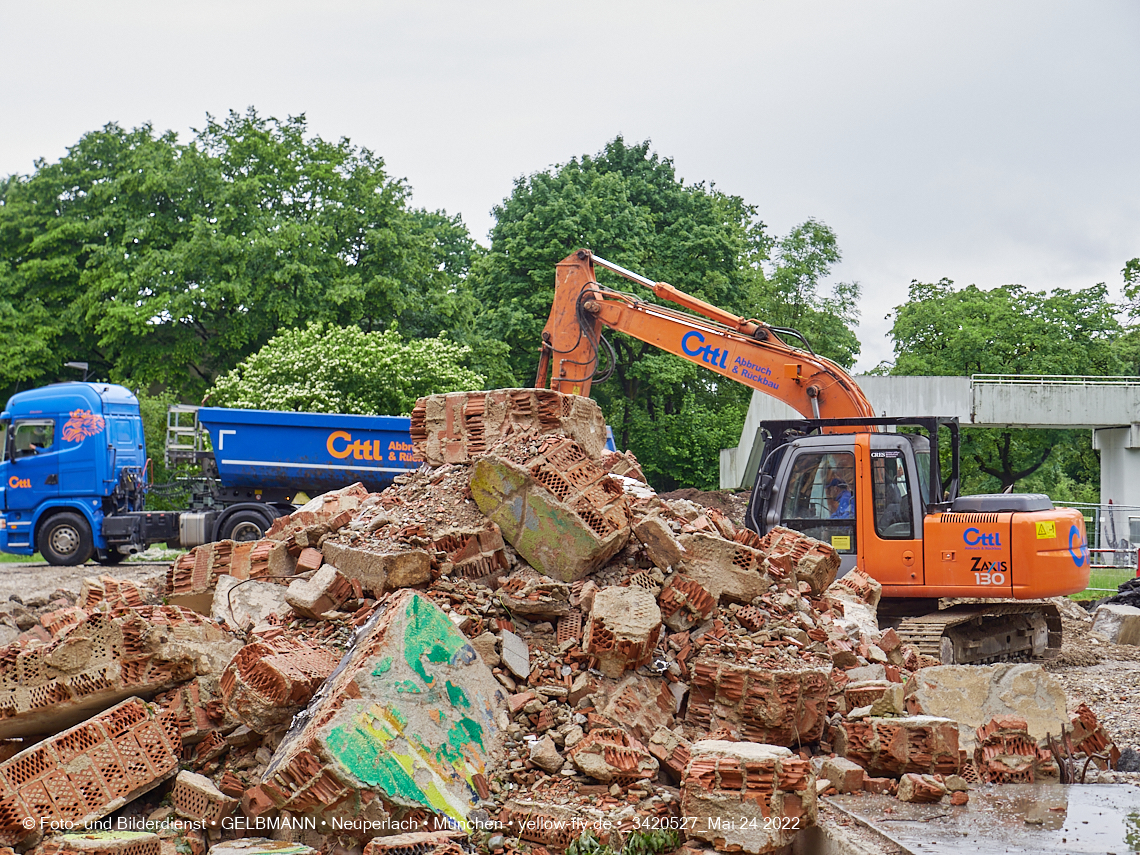 24.05.2022 - Baustelle am Haus für Kinder in Neuperlach